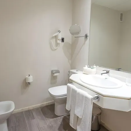 Dwo Urban 호텔 4*