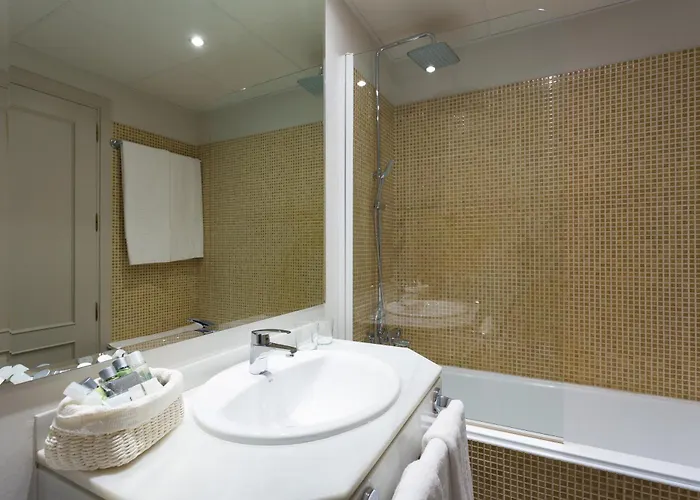 Dwo Urban 4* Granada
