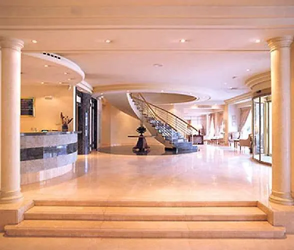 Dwo Urban 4*