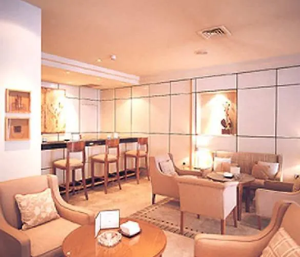 Dwo Urban Hotell 4*