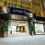 호텔 Dwo Urban 4*