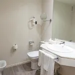 Dwo Urban 호텔 4*