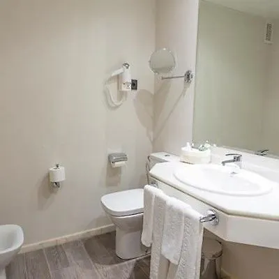 Dwo Urban Hotel 4*