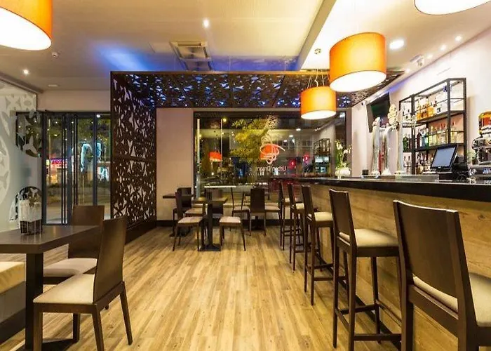 Dwo Urban Отель Гранада